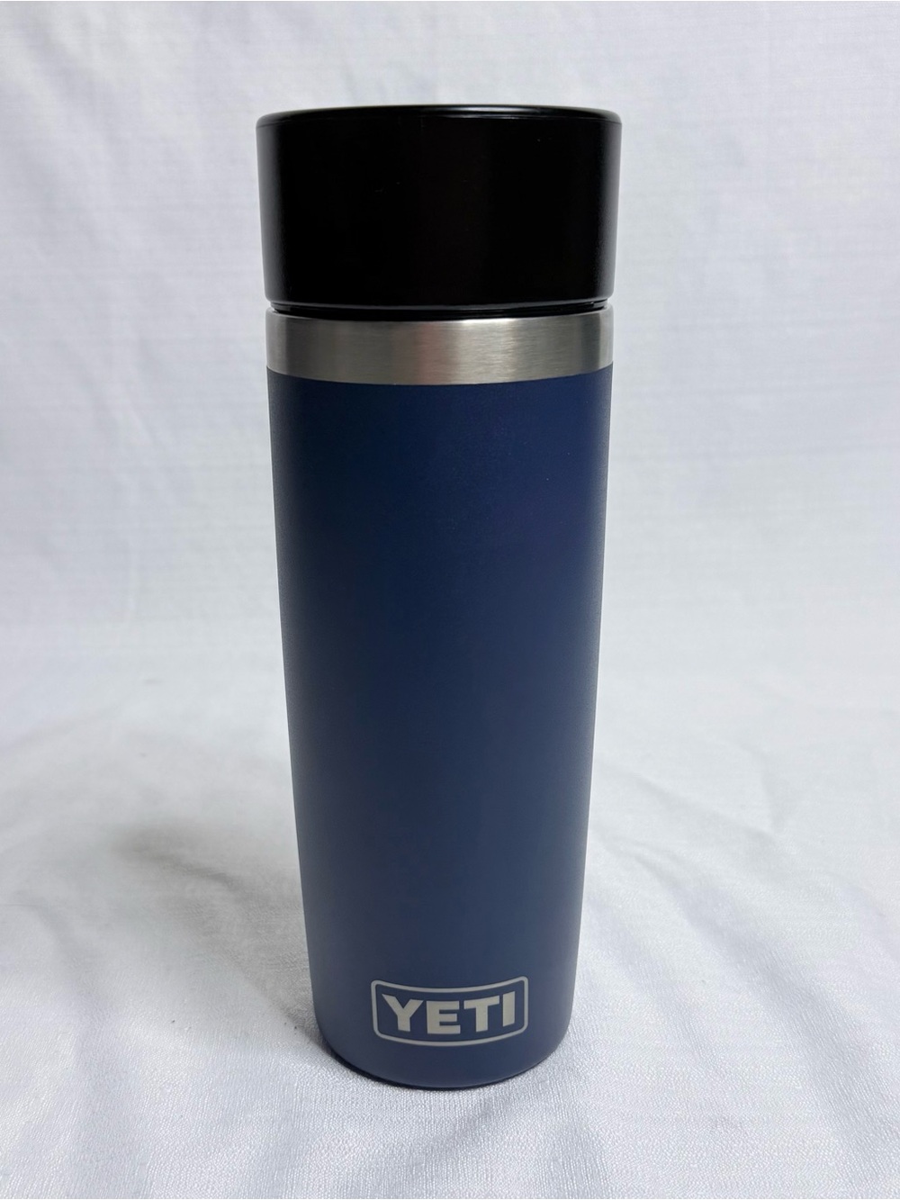 YETI Rambler 16 oz Travel Bottle Navy HotShot Cap Stainless Steel Insulated New